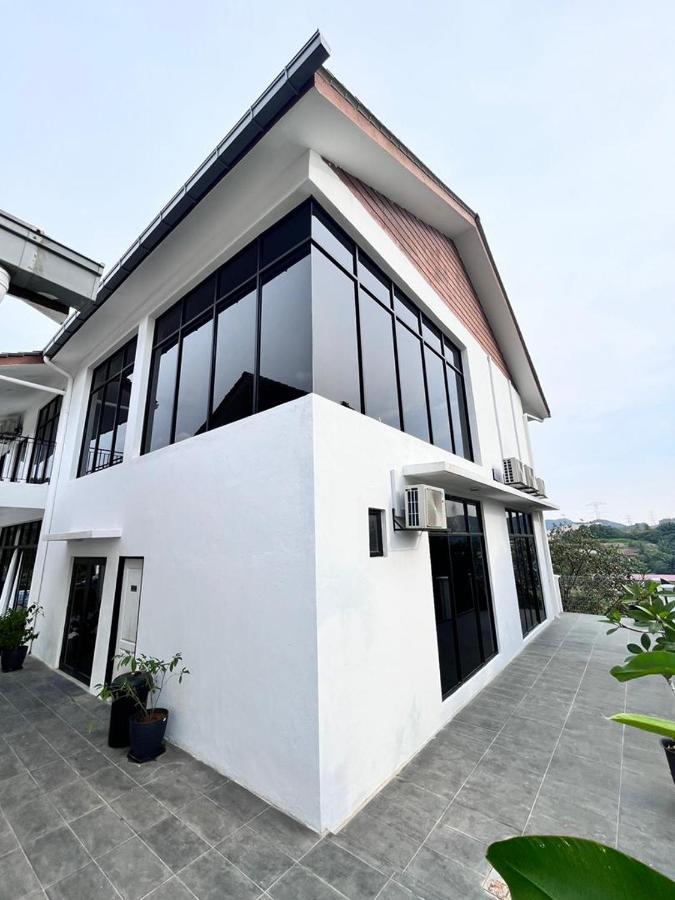 Jenderam Hill Villa Sepang Esterno foto